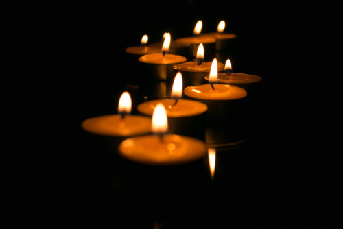 נרות זיכרון